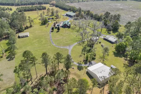 3196 104th St, Wellborn, FL 32094