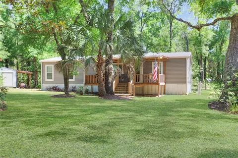 9690 Indiana St, Fanning Springs, FL 32693