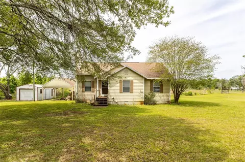 6008 NE 87 Ave, Bronson, FL 32621