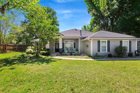 7205 White Oaks Rd, Alachua, FL 32615
