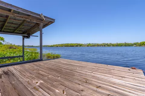 110 Pats Point Ct, Hawthorne, FL 32640