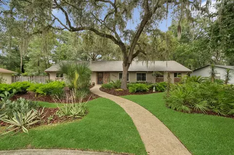 3916 NW 32nd Pl, Gainesville, FL 32606