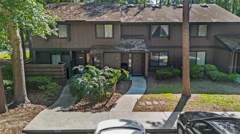 2431 NW 45th Ln, Gainesville, FL 32605