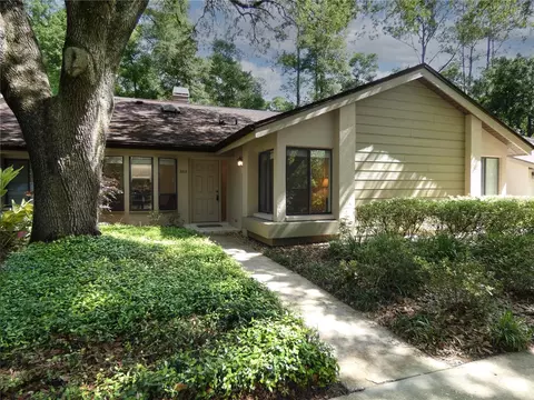 3915 NW 23rd Cir, Gainesville, FL 32605