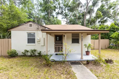 1023 NW 30th Ave, Gainesville, FL 32609