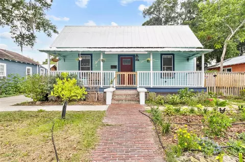 710 NW 3rd St, Gainesville, FL 32601