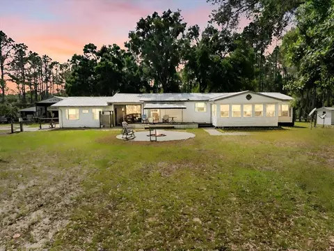 989 SW 75th Ave, Bell, FL 32619