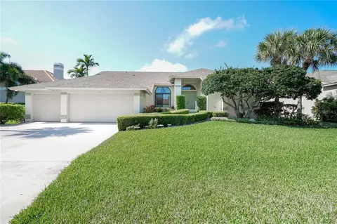 626 De Soto Dr, Tierra Verde, FL 33715