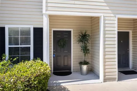 5008 NW 44th Ln #102, Gainesville, FL 32606