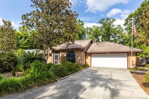 2927 NW 52nd Dr, Gainesville, FL 32606