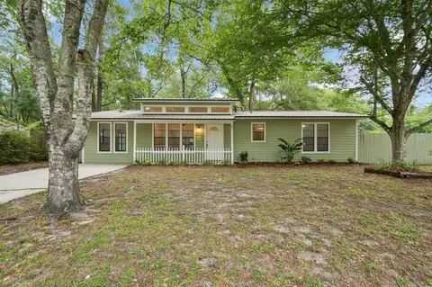 4225 NW 26th Dr, Gainesville, FL 32605