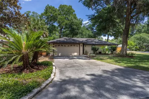 2917 NW 52nd Dr, Gainesville, FL 32606