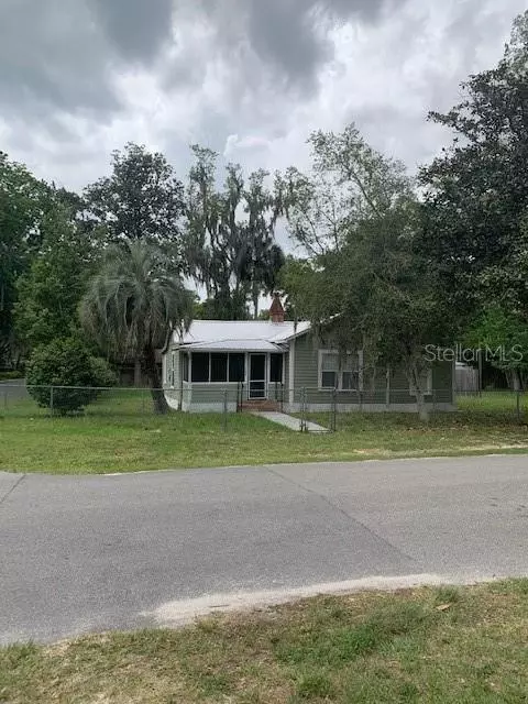 3206 NW 12th St, Gainesville, FL 32609