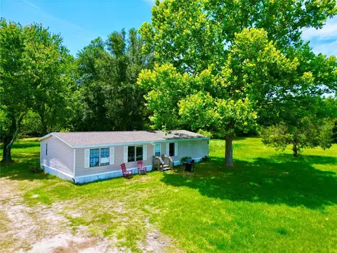 16517 NE 91st Ln, Waldo, FL 32694
