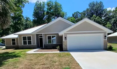 9119 Dorie Dr, Fanning Springs, FL 32693