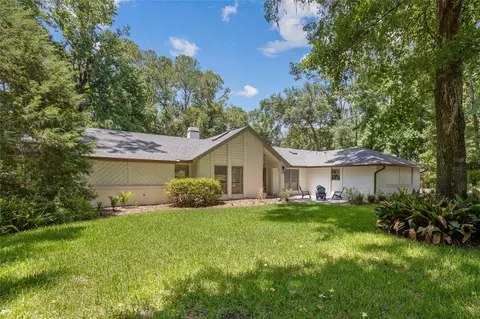 32 NW 101st Ct, Gainesville, FL 32607