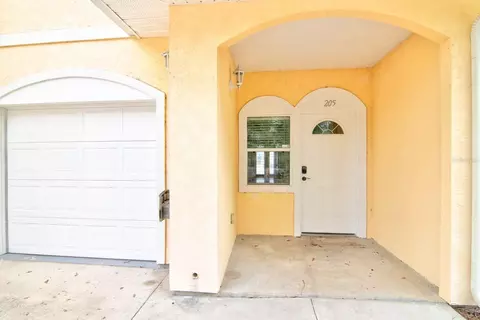 532 NW 39th Rd #205, Gainesville, FL 32607