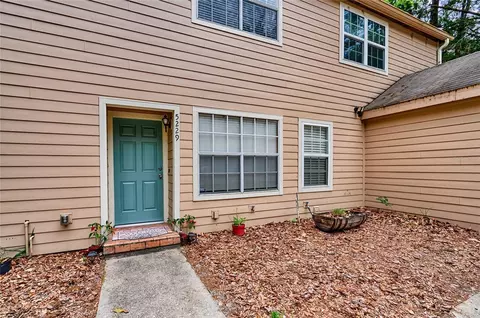 5229 SW 97th Dr, Gainesville, FL 32608