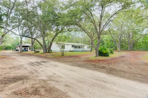 11791 NE 83rd Pl, Bronson, FL 32621