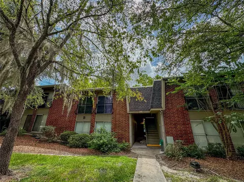 1700 SW 16th Ct #B7, Gainesville, FL 32608