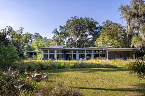 105 NE 6th Ave, Micanopy, FL 32667