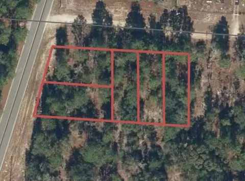 105 Jefferson Dr, Hawthorne, FL 32640