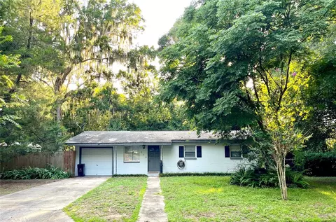 328 SE 71st St, Gainesville, FL 32641