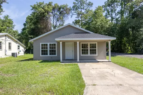 2112 NE 3rd Pl, Gainesville, FL 32641