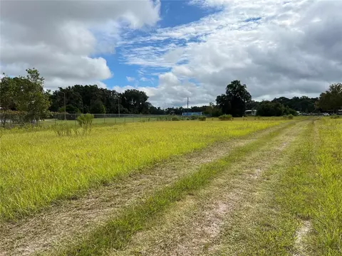 313 NW Sr 45, Newberry, FL 32669