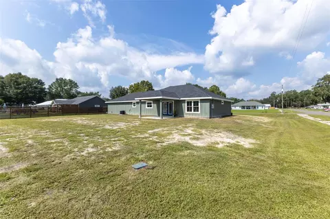 11945 Elm St, Brooker, FL 32622