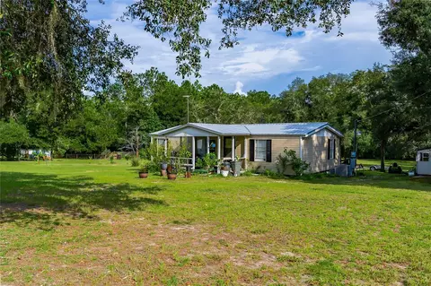 111 Country Living Cir, Melrose, FL 32666