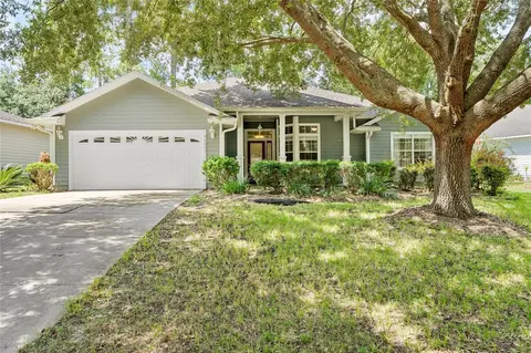 6823 NW 105th Ave, Alachua, FL 32615