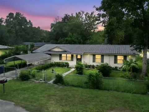 26528 SW 4th Ave, Newberry, FL 32669