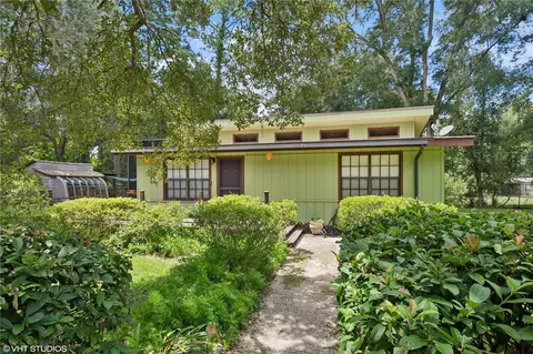 104 NE Weaver Run, Micanopy, FL 32667