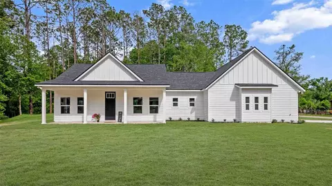 6377 Fox Hollow Ct, Hampton, FL 32044