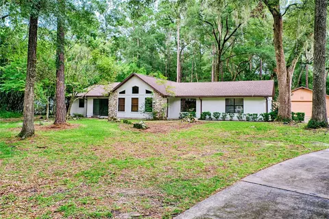 615 SW 80th Dr, Gainesville, FL 32607