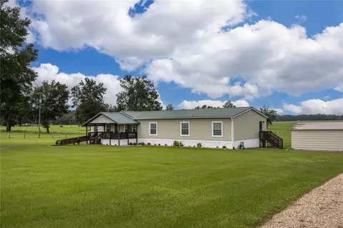 4122 SW Old Wire Rd, Fort White, FL 32038