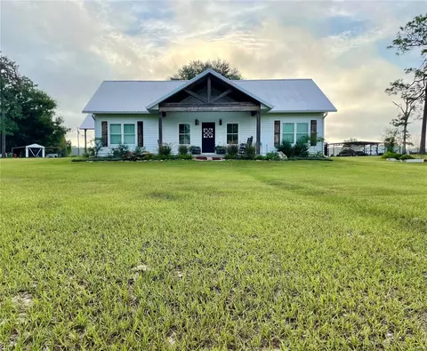 12351 NE 10th Ave, Trenton, FL 32693