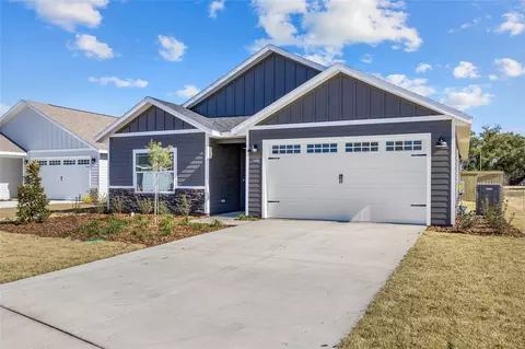 1059 SW 67th St, Gainesville, FL 32607