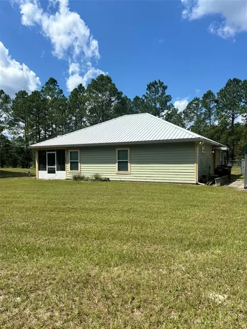 17450 NW 75th Ave, Fanning Springs, FL 32693
