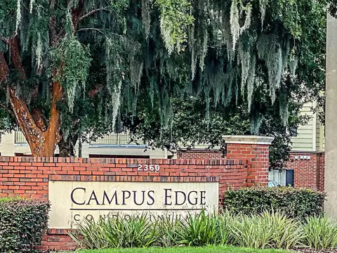 2360 SW Archer Rd #302, Gainesville, FL 32608