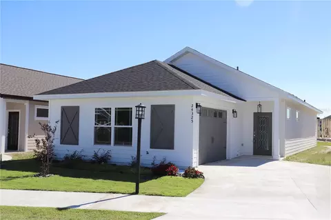 24325 SW 17th Ln, Newberry, FL 32669