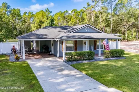 545 Palmetto Bluff Rd, Palatka, FL 32177