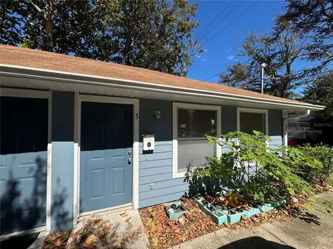 130 NW 8th St #3, Gainesville, FL 32601