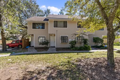 6227 SW 8th Pl, Gainesville, FL 32607