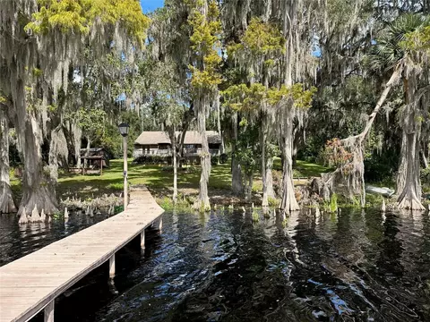 109 Cypress St, Hawthorne, FL 32640