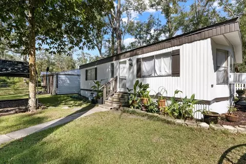 1113 NE 11th Ave, Trenton, FL 32693