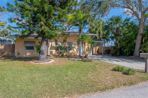 10549 94th Pl, Seminole, FL 33772