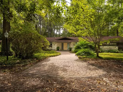 5915 NW 27th Ave, Gainesville, FL 32606