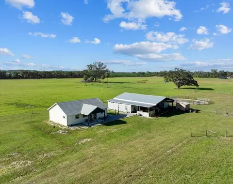 9271 NW 70 St, Chiefland, FL 32626